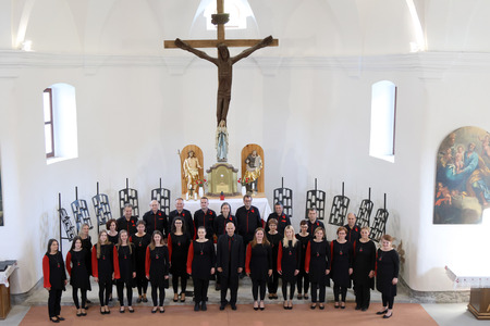 KOMORNI ZBOR FRAN GERBIČ LETNI KONCERT 03 FOTO LJUBO VUKELIČ